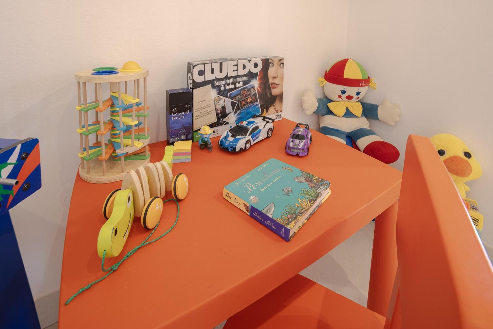 Apartment Your Family House In