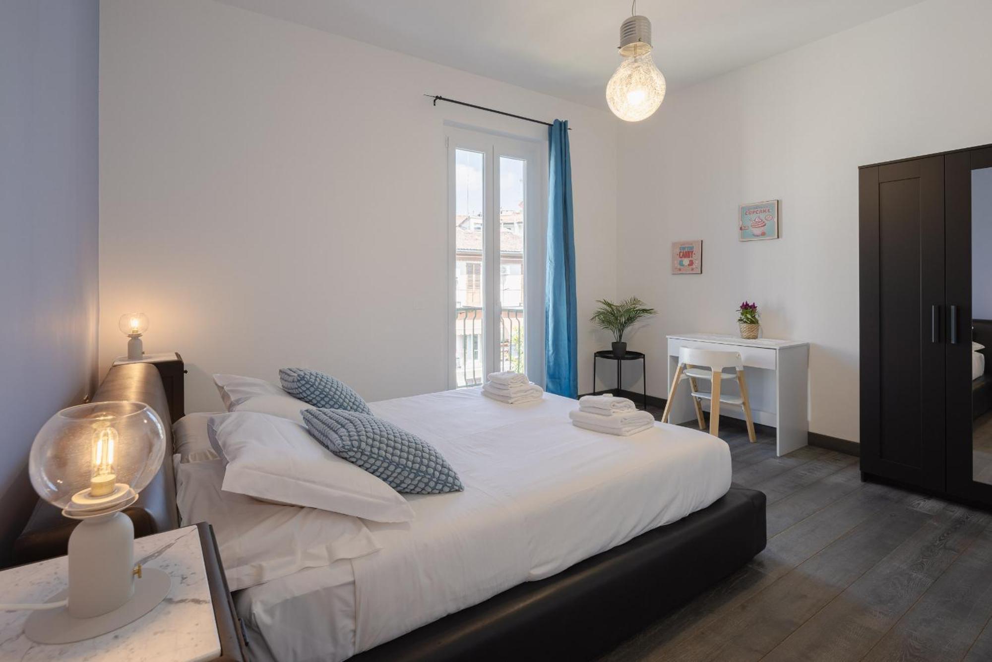 Your Family House In Apartment *